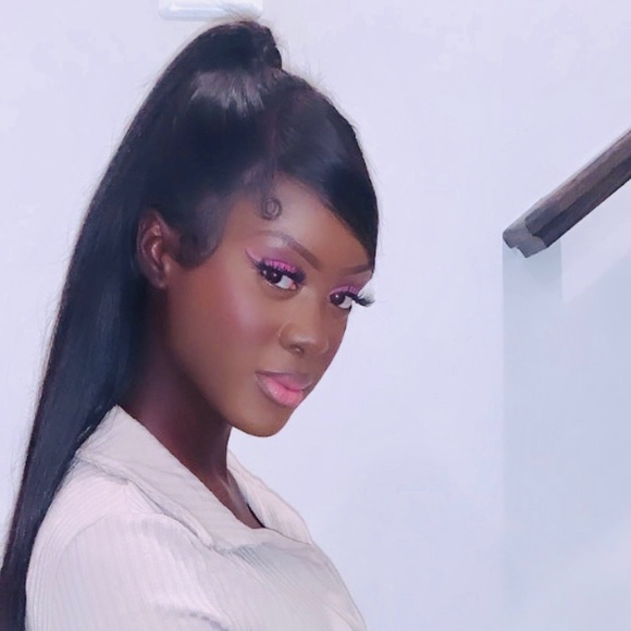 34 inch 13x4 frontal wig (same wig, two different styles )